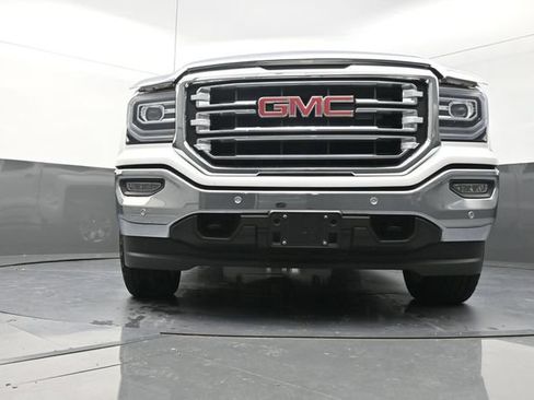 Used 2018 GMC Sierra 1500 SLT AWD/4WD image 32