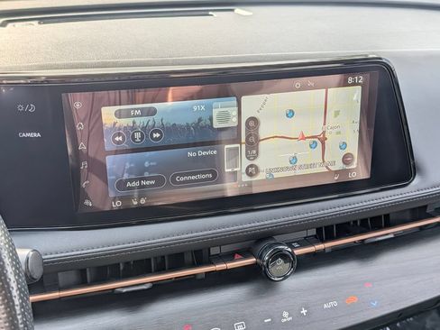 Used 2023 Nissan Ariya FWD image 23