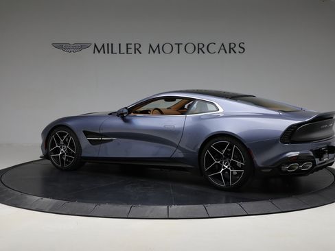 New 2025 Aston Martin Vanquish image 4