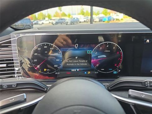 Used 2025 Mercedes-Benz GLE 350 4MATIC image 35