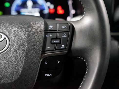 Certified 2025 Toyota Camry SE image 12