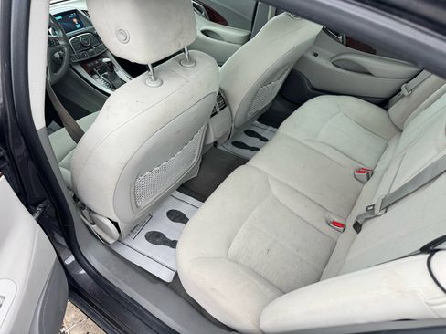 Used 2013 Buick LaCrosse Base image 9
