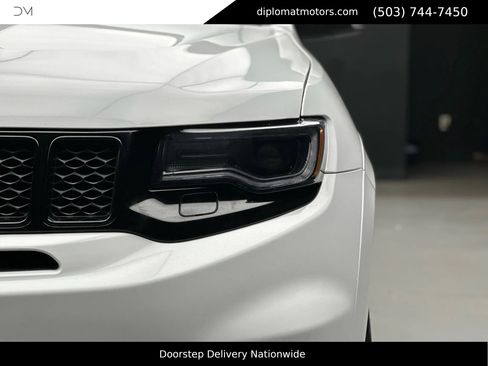Used 2020 Jeep Grand Cherokee SRT image 13