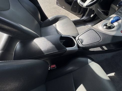Used 2014 Toyota Prius Four FWD image 20