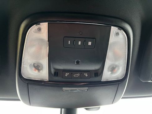 Used 2025 Dodge Durango GT AWD/4WD image 21