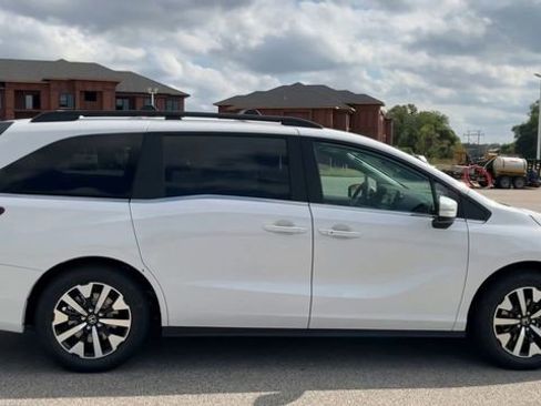 Used 2026 Honda Odyssey EX-L image 9