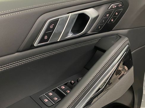 New 2026 BMW X6 xDrive40i w/ Climate Comfort Package image 23