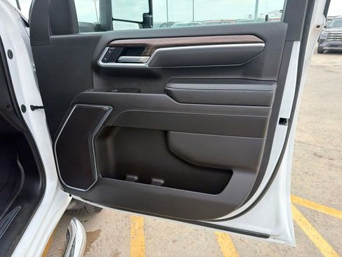 Used 2025 Chevrolet Silverado 2500 LT AWD/4WD image 27