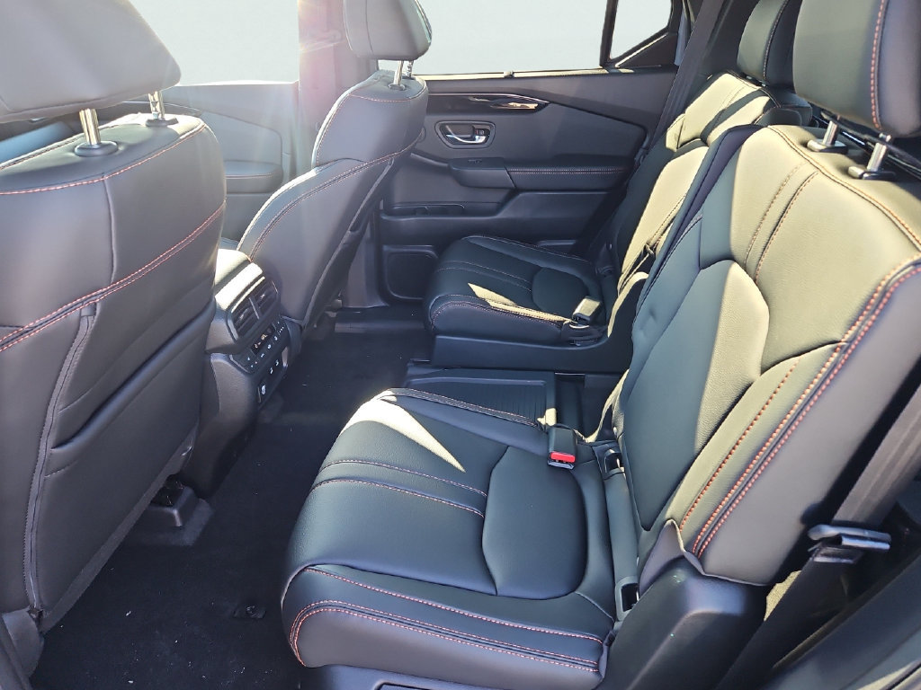 New 2026 Honda Pilot TrailSport image 22