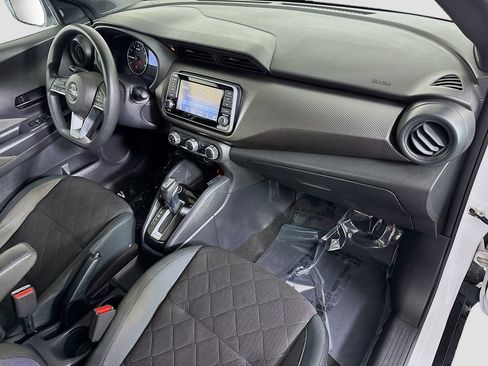 Used 2020 Nissan Kicks S image 30