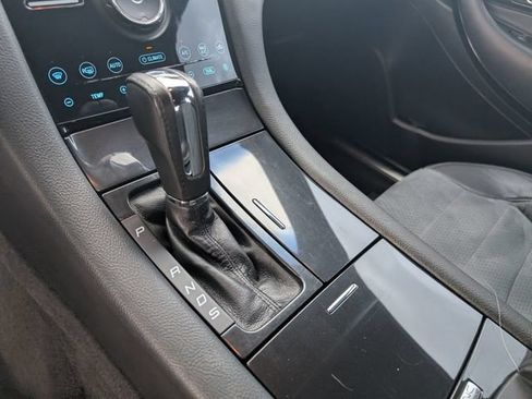 Used 2013 Ford Taurus SHO AWD/4WD image 20