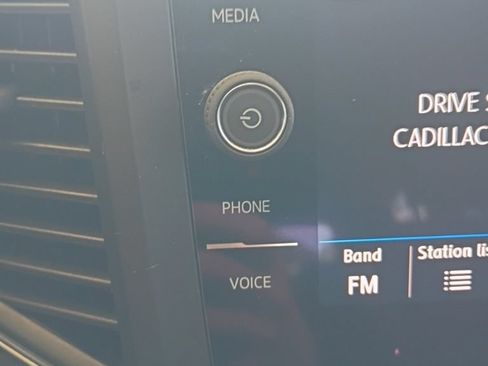 Used 2019 Volkswagen Atlas SE FWD image 17