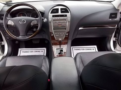 Used 2011 Lexus ES 350 FWD image 16