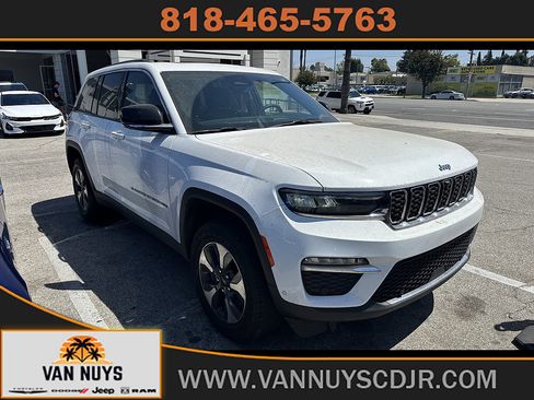 Used 2022 Jeep Grand Cherokee Limited 4xe w/ Luxury Tech Group II AWD/4WD image 1