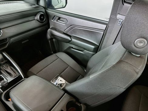 Used 2024 Chevrolet Colorado Trail Boss w/ LPO, Dark Essentials Package AWD/4WD image 23