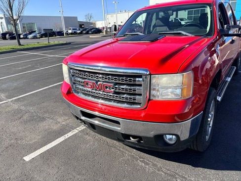 Used 2013 GMC Sierra 2500 SLE w/ SLE Preferred Package image 2