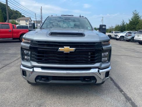 Used 2024 Chevrolet Silverado 2500 W/T w/ WT Convenience Package AWD/4WD image 2