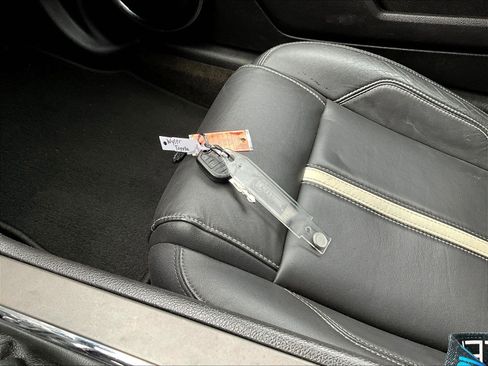 Used 2013 Ford Mustang GT Premium w/ Security Pkg RWD image 30