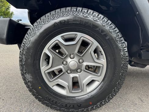 Used 2014 Jeep Wrangler Rubicon AWD/4WD image 19