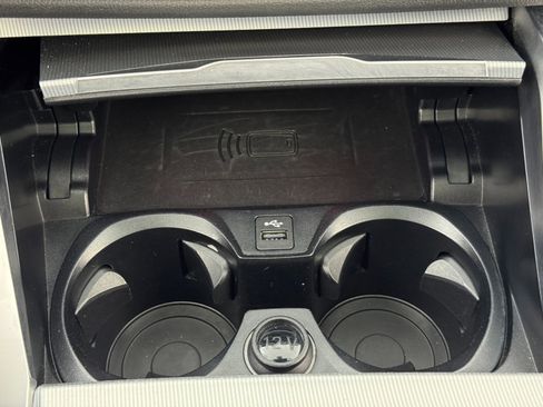 Used 2023 BMW i4 eDrive40 w/ M Sport Package image 32