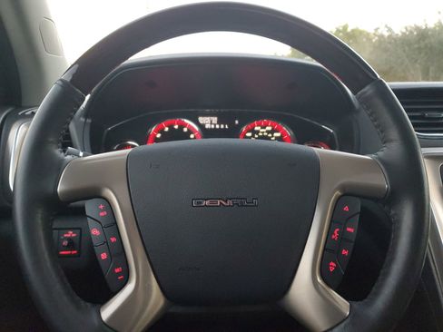 Used 2016 GMC Acadia Denali image 27