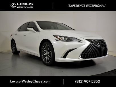 New 2025 Lexus ES 350 w/ Premium Package