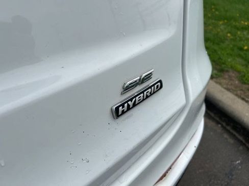 Used 2020 Ford Fusion SE FWD image 48