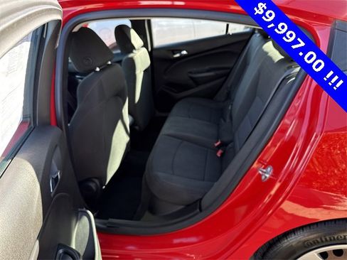 Used 2017 Chevrolet Cruze LS image 18