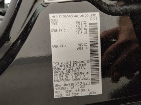 Used 2025 Nissan Altima 2.5 SV FWD image 33