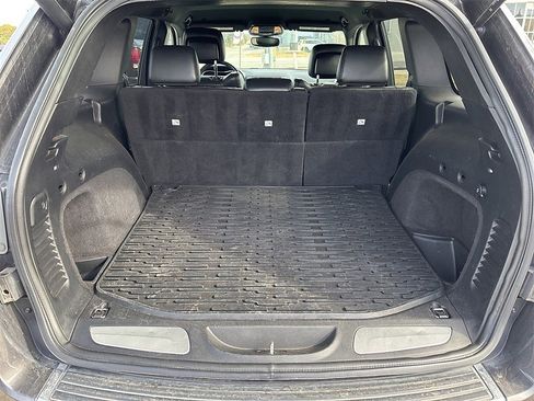 Used 2019 Jeep Grand Cherokee Limited image 20