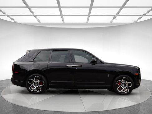 Used 2022 Rolls-Royce Cullinan Black Badge w/ Dark Exterior Package AWD/4WD image 5