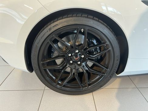 Certified 2024 Chevrolet Corvette Z06 w/ Stealth Interior Trim Package RWD image 30