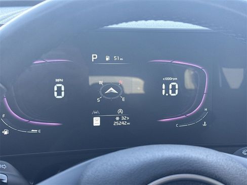 Used 2023 Kia Sportage EX image 10