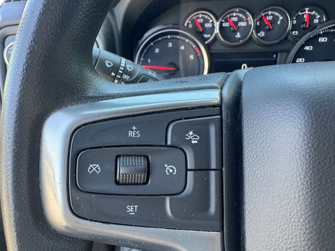 Used 2023 Chevrolet Silverado 2500 Custom w/ Custom Value Package image 9