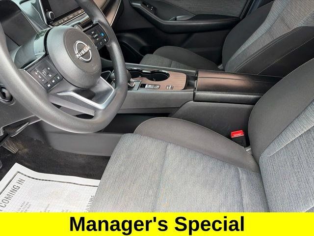 Used 2023 Nissan Rogue SV FWD image 10