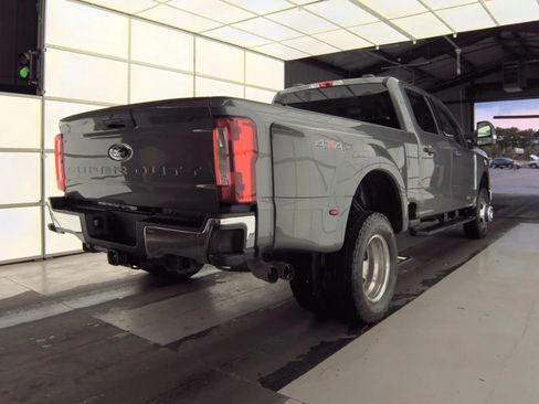 Used 2023 Ford F350 XLT AWD/4WD image 4
