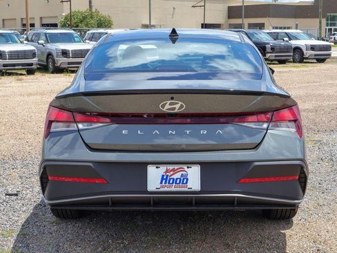 New 2026 Hyundai Elantra Sport FWD image 24
