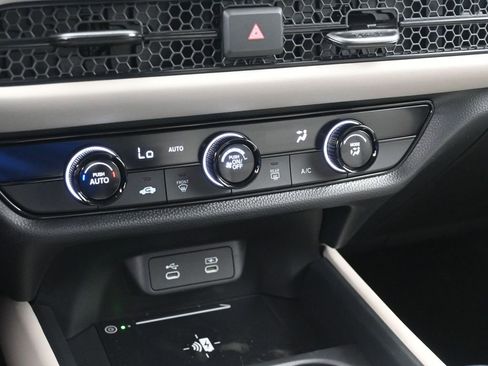 New 2026 Honda HR-V LX image 14