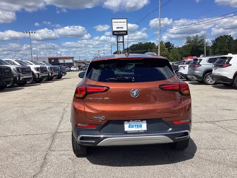 Used 2020 Buick Encore GX Essence image 5