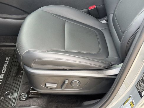 Used 2026 Hyundai Santa Cruz SEL FWD image 15