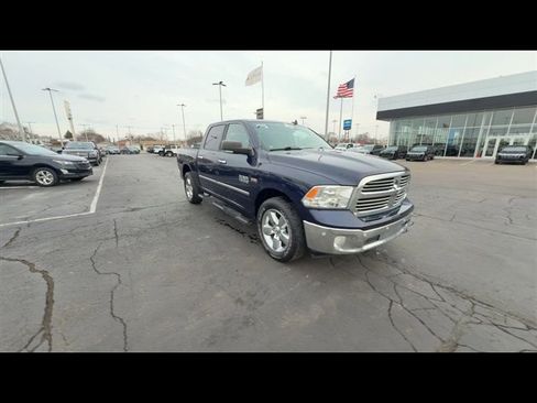 Used 2017 RAM 1500 Big Horn image 2