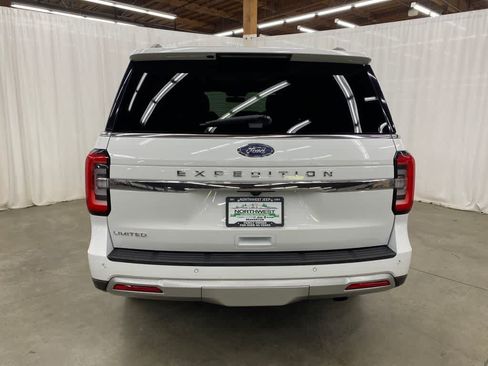 Used 2024 Ford Expedition Limited AWD/4WD image 5