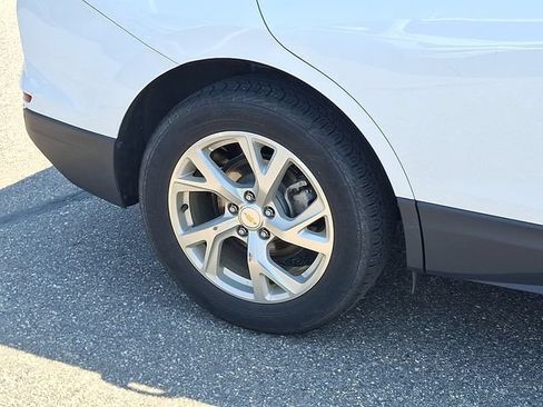Used 2018 Chevrolet Equinox Premier FWD image 30