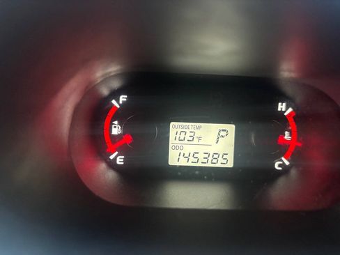 Used 2009 Toyota Matrix S FWD image 5