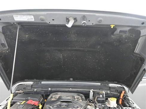 Used 2023 Jeep Wrangler Unlimited Sahara w/ Cold Weather Group image 21