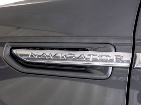 Used 2021 Lincoln Navigator L Reserve w/ Luxury Package image 43