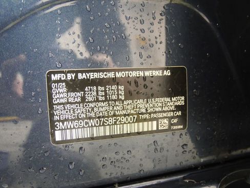 Certified 2025 BMW 330i Sedan image 31