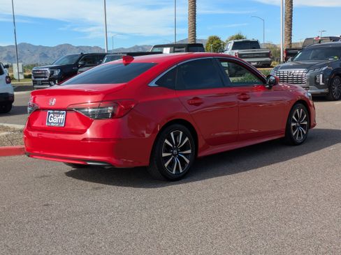 Used 2022 Honda Civic EX image 3