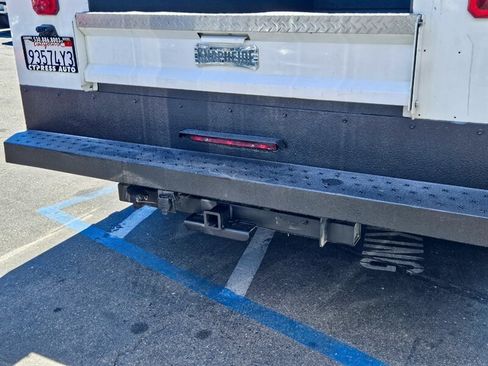 Used 2019 Ford F350 XL AWD/4WD image 6