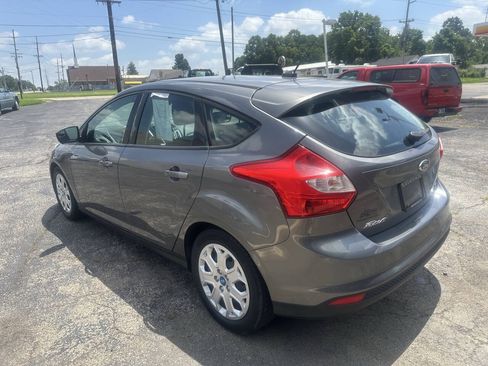 Used 2012 Ford Focus SE FWD image 6